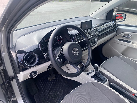 Volkswagen UP! 20 of 30