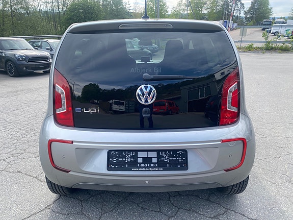 Volkswagen UP! 12 of 30