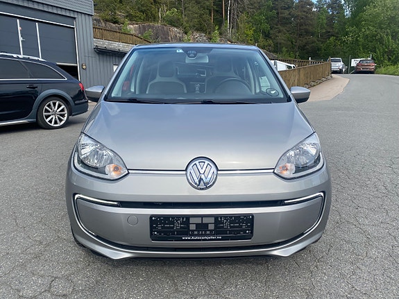 Volkswagen UP! 5 of 5