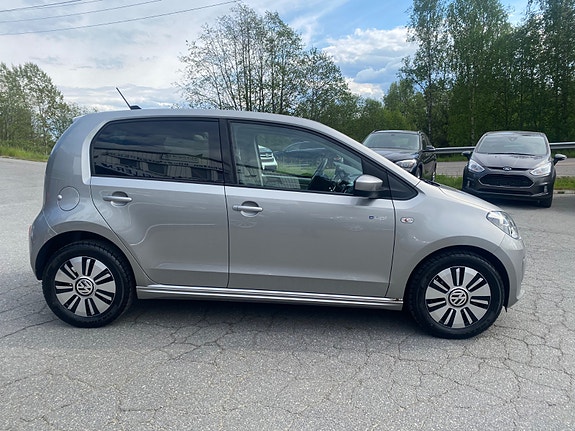 Volkswagen UP! 9 of 30