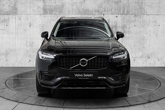 Volvo XC90 4 of 5