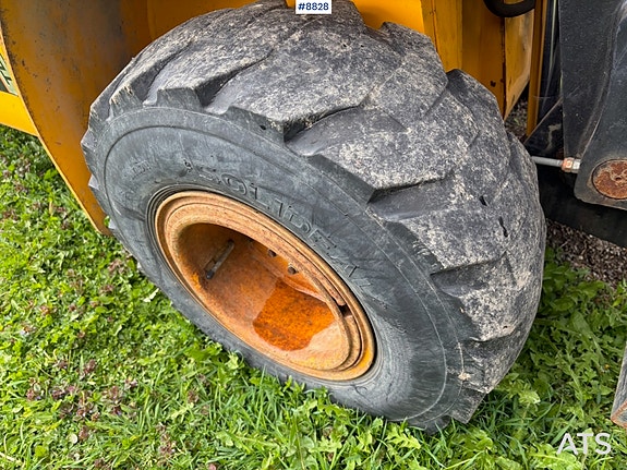 JCB Teletruk 30D 4x4 med snøskuffe og ny pallegaffel 11 of 27