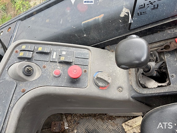 JCB Teletruk 30D 4x4 med snøskuffe og ny pallegaffel 16 of 27