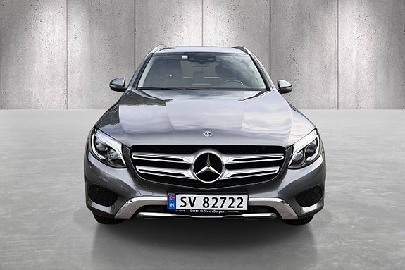 Mercedes-Benz GLC350 e 2 of 5