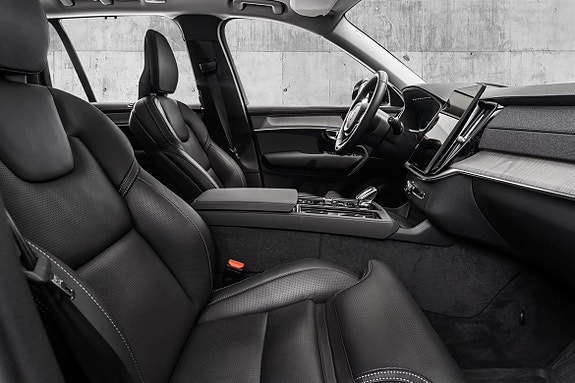 Volvo XC90 24 of 30