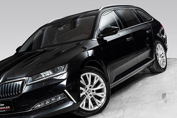 Skoda Superb 3 of 5