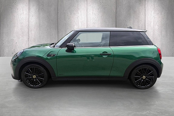 MINI Cooper SE 4 of 5