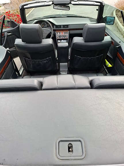 Mercedes-Benz E300 19 of 27