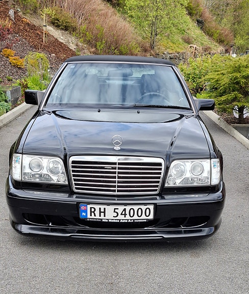 Mercedes-Benz E300 27 of 27
