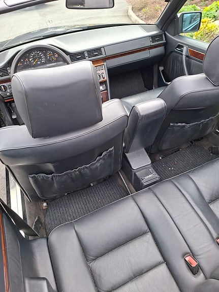 Mercedes-Benz E300 17 of 27