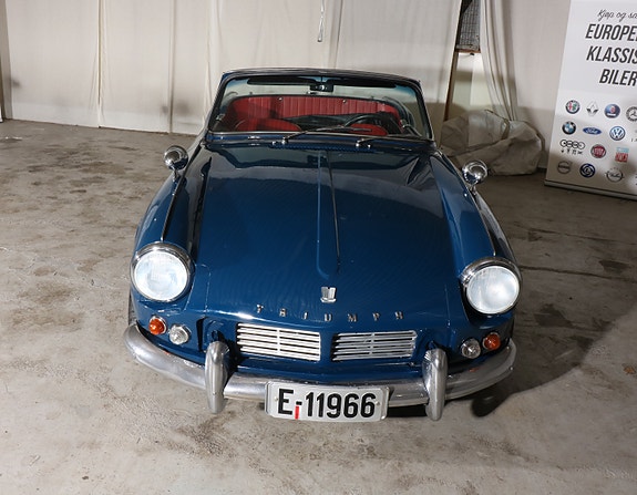 Triumph Spitfire 2 of 5