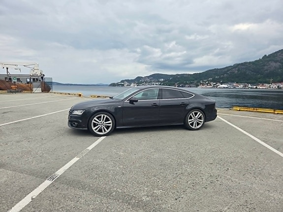 Audi A7 2 of 5