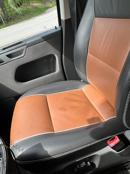 Volkswagen Multivan 4 of 30