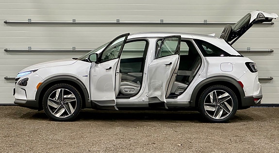 Hyundai Nexo 6 of 22