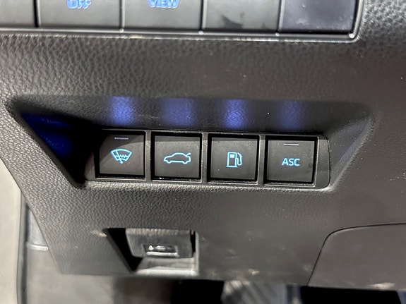 Toyota Mirai 23 of 25