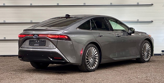 Toyota Mirai 3 of 25