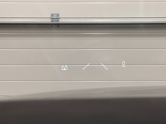 Toyota Mirai 17 of 25
