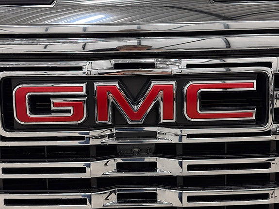 GMC Sierra 5 of 5