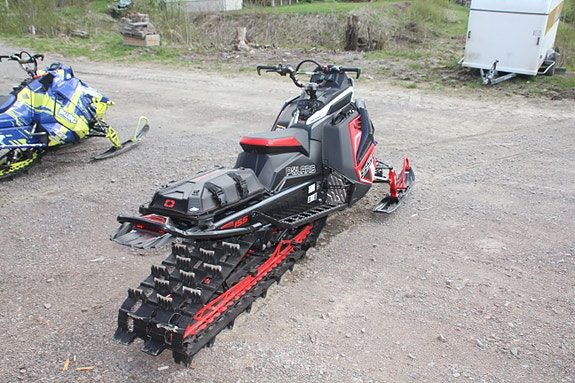 Polaris 850 RMK Khaos Slash 5 of 16