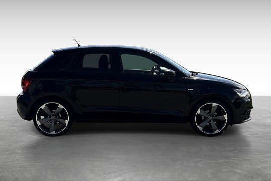 Audi A1 4 of 5