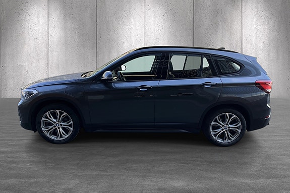 BMW X1 3 of 19