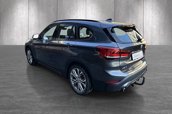 BMW X1 4 of 19
