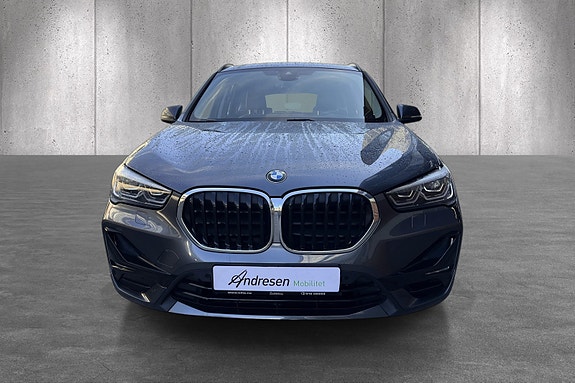 BMW X1 2 of 19
