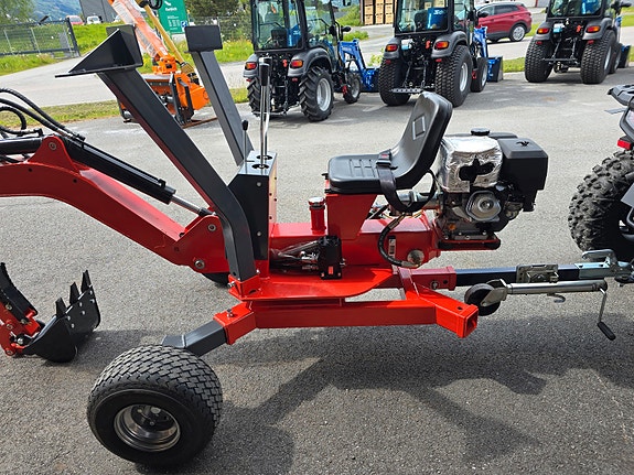 TILBUD NÅ: ATV GRAVER - EDDERKOPPGRAVER MED HYDRAULISK 360 grader SVING