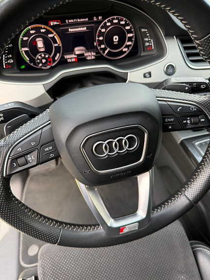 Audi Q7 21 of 30
