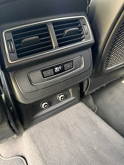 Audi Q7 25 of 30