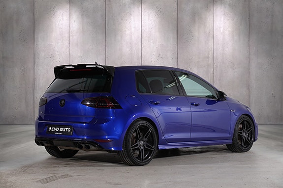 Volkswagen Golf VII 5 of 5