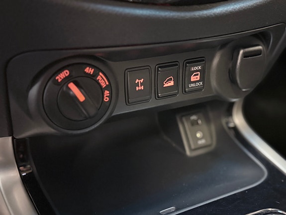 Nissan Navara 23 of 30