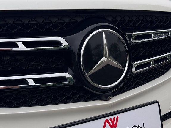 Mercedes-Benz GLS63 6 of 30