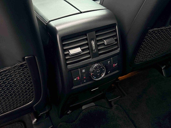 Mercedes-Benz GLS63 23 of 30