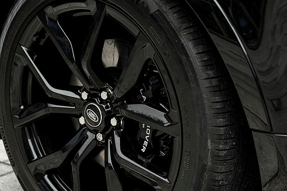Land Rover Range Rover Sport 19 of 30