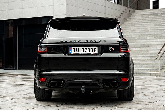 Land Rover Range Rover Sport 16 of 30