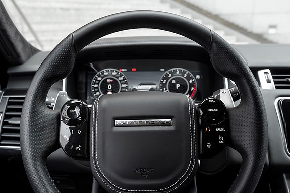 Land Rover Range Rover Sport 25 of 30