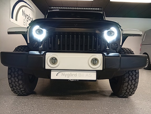 Jeep Wrangler 9 of 30