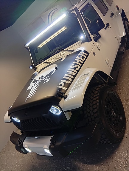 Jeep Wrangler 13 of 30
