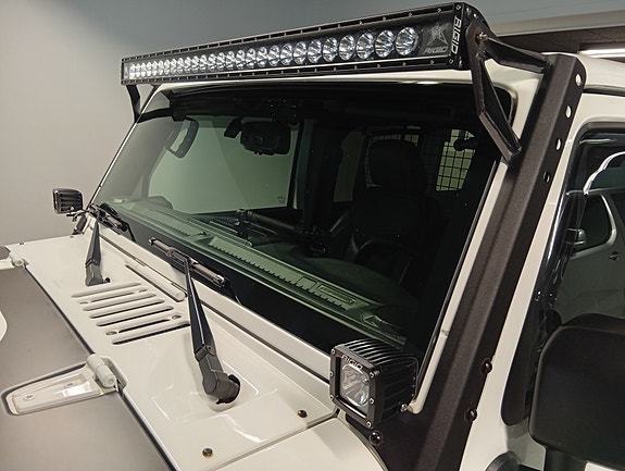 Jeep Wrangler 15 of 30