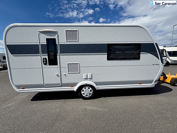 Hobby De Luxe 460 SFf Queen seng / Dusj / 12 års tetthetsgaranti 2 of 21