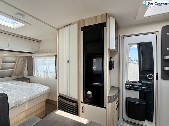 Hobby De Luxe 460 SFf Queen seng / Dusj / 12 års tetthetsgaranti 14 of 21