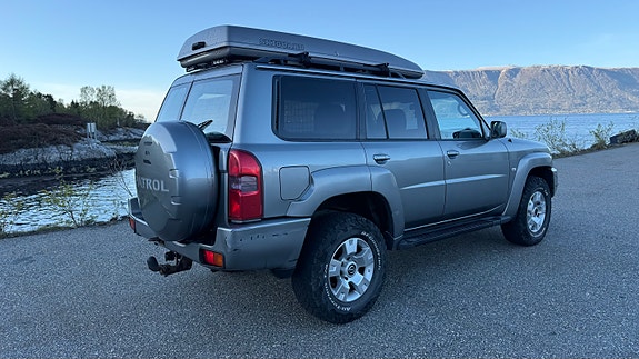 Nissan Patrol 8 of 30