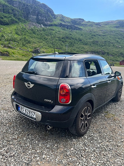 MINI Countryman Cooper D 3 of 5