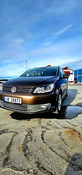 Volkswagen Touran 4 of 30