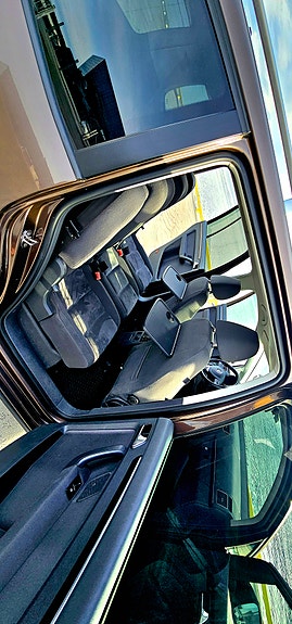 Volkswagen Touran 9 of 30