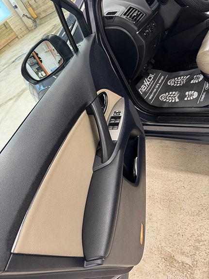 Toyota Avensis 8 of 11