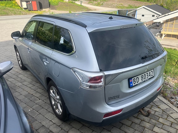 Mitsubishi Outlander 3 of 5
