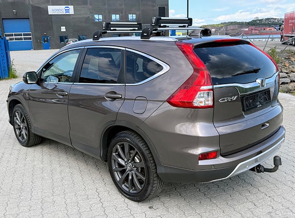 Honda CR-V 3 of 8