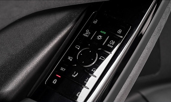 Audi SQ6 e-tron 18 of 25